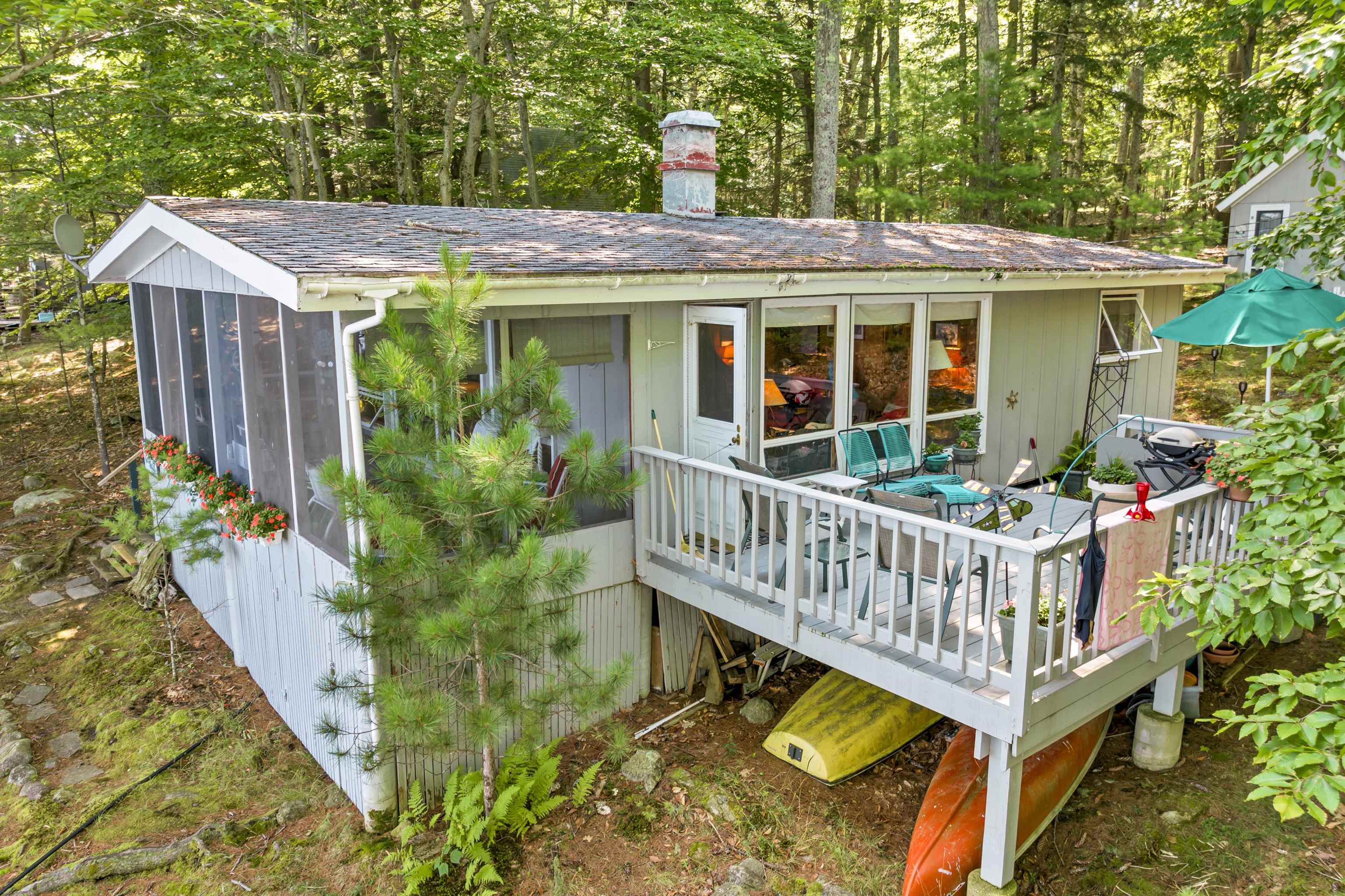 6 Bear Island Meredith, NH 03253 - Photo 11 of 40