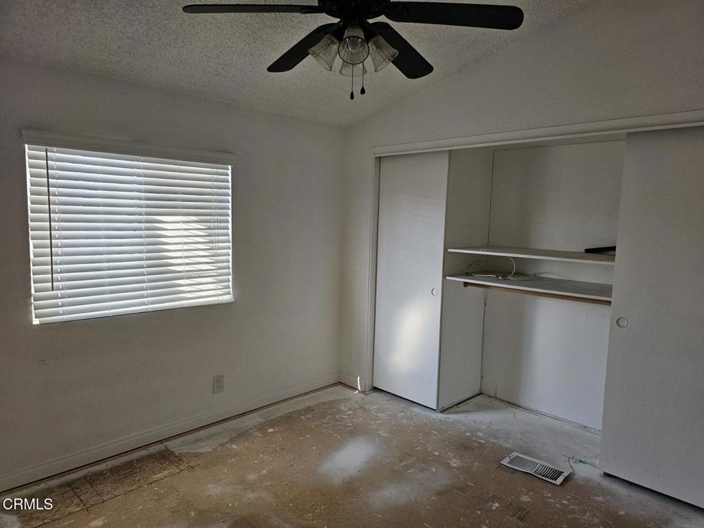 360 Ibsen Place, Unit 129 Oxnard, CA 93033 - Photo 12 of 16 Secondary bedroom #2