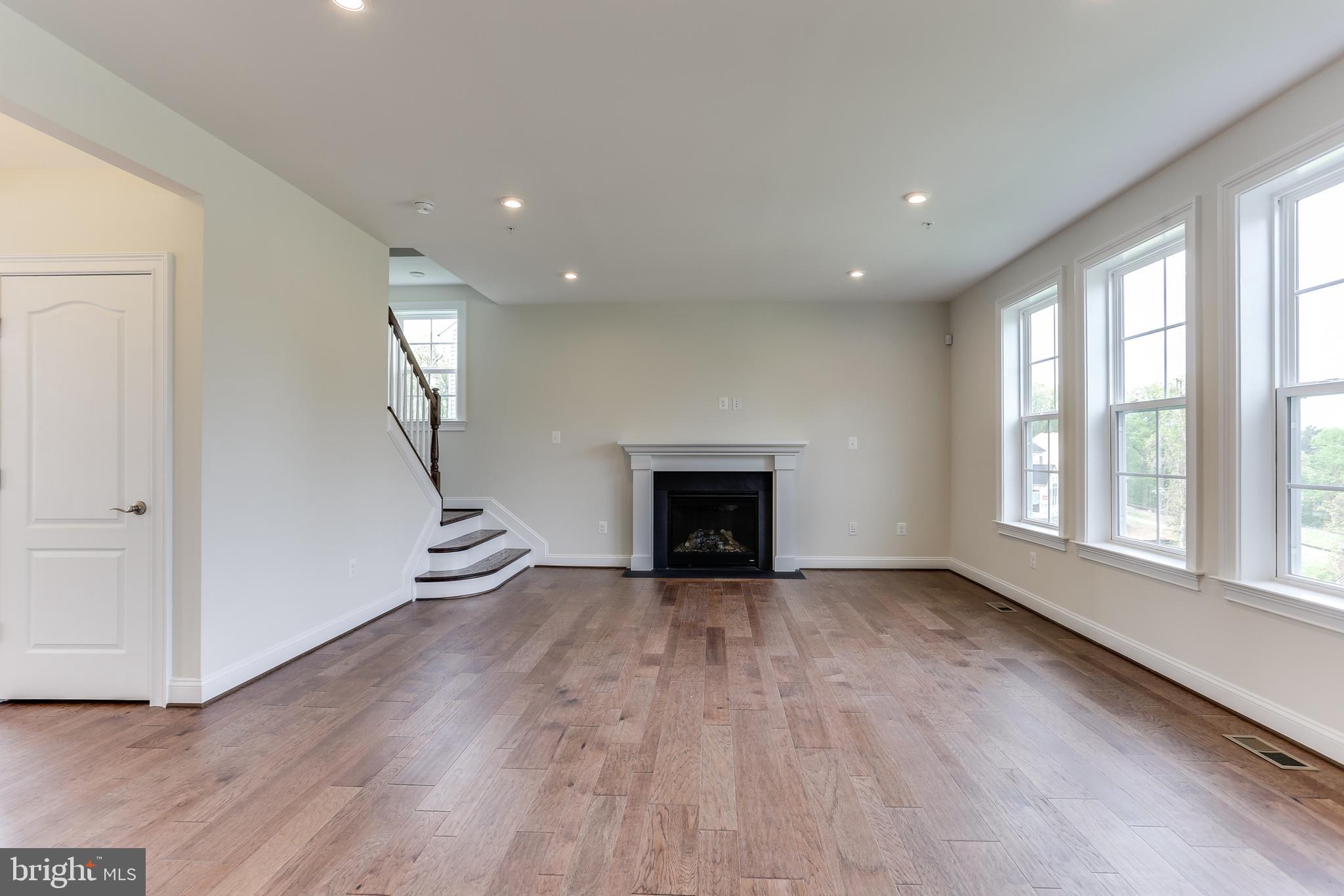 3314 Shopo Road Pikesville, MD 21208 - Photo 3 of 10 Family Room