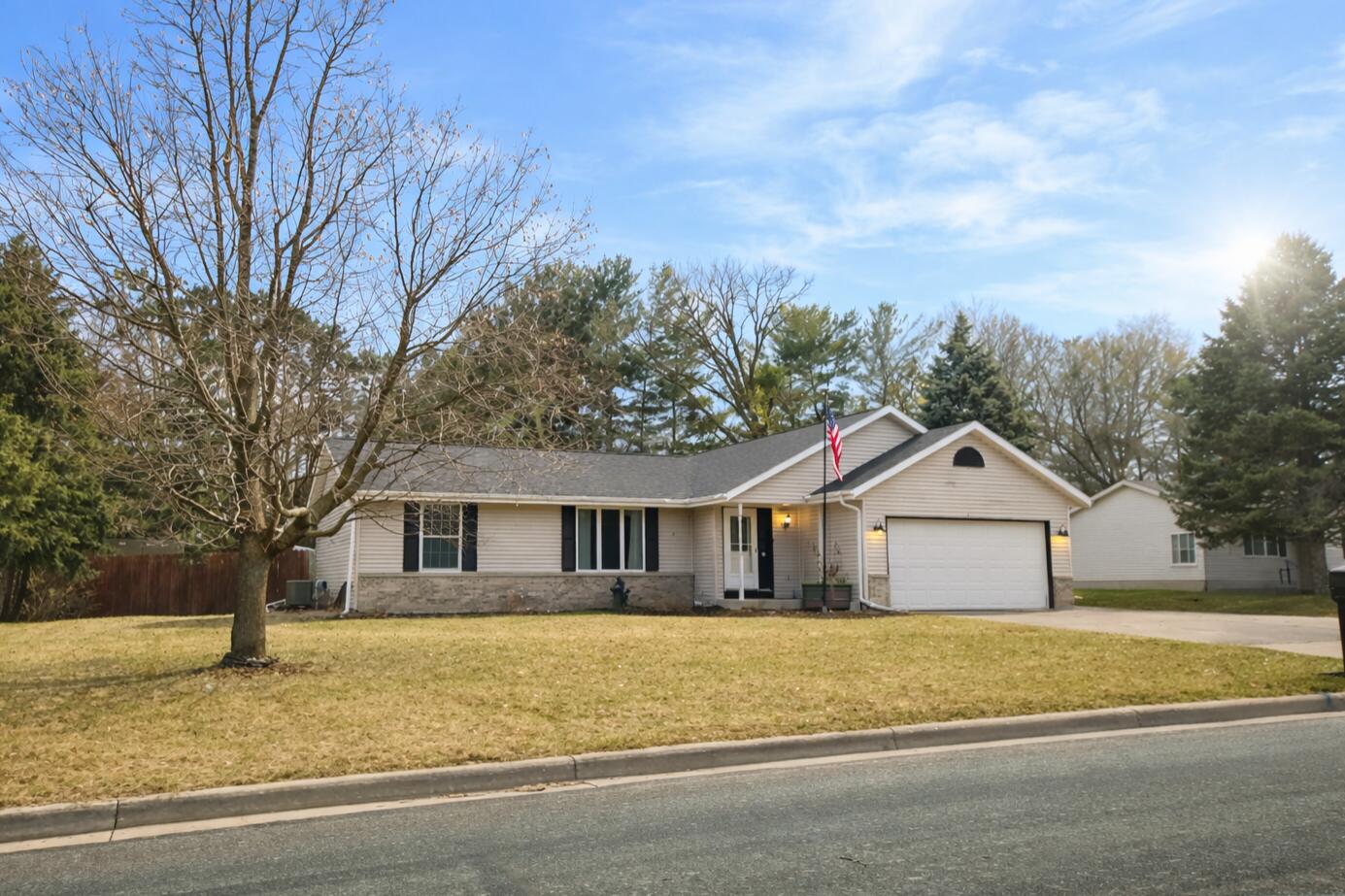 1327 Montclair Place Fort Atkinson, WI 53538 - Photo 1 of 35 Montclair Place