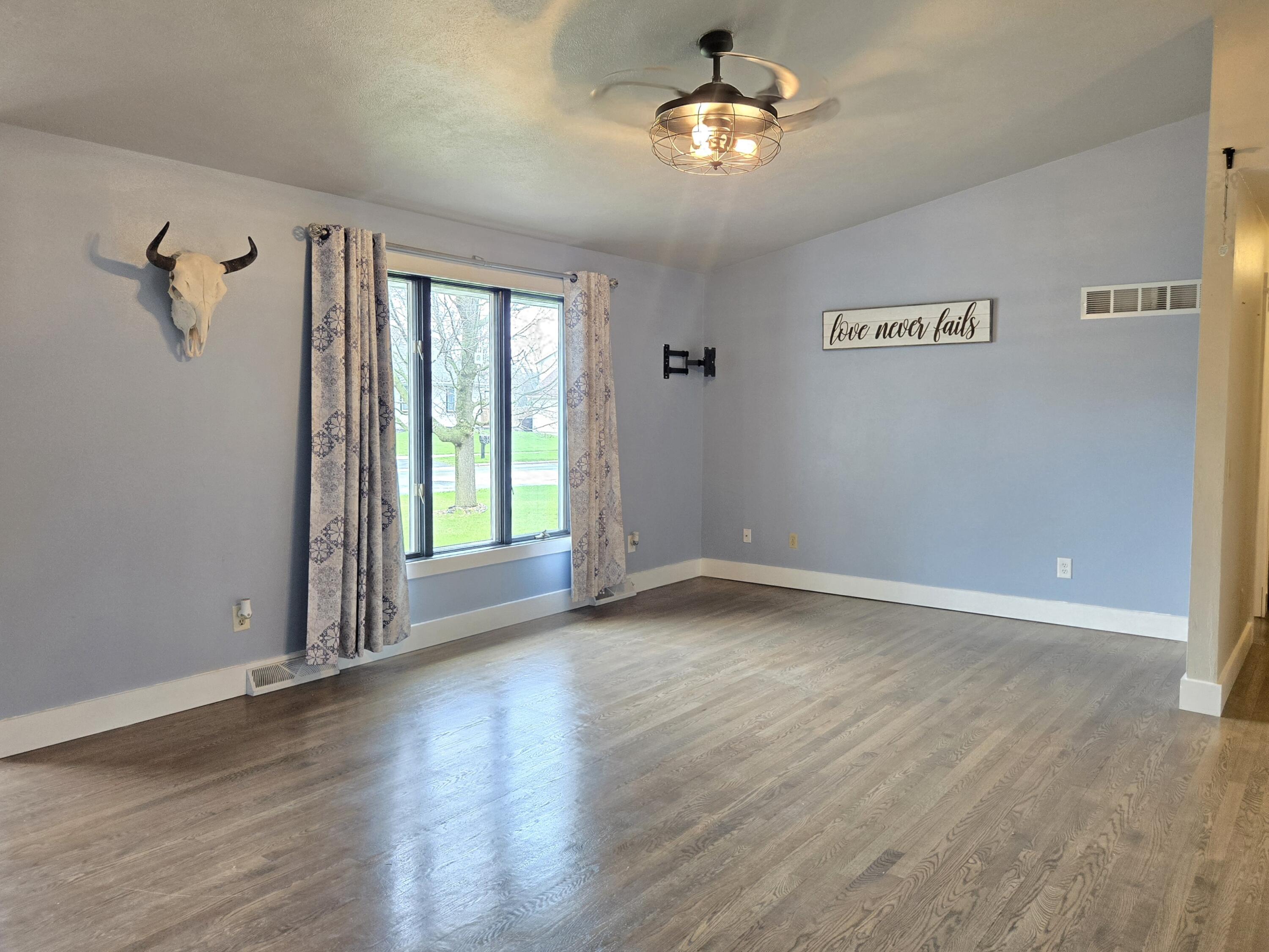 1327 Montclair Place Fort Atkinson, WI 53538 - Photo 9 of 55 20260412_103819
