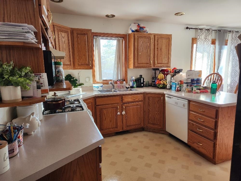 1719 Foothill Avenue Schofield, WI 54476 - Photo 4 of 39