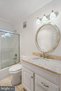 $975,000 | 3231 Sutton Place Northwest, Unit D, Washington, DC 20016