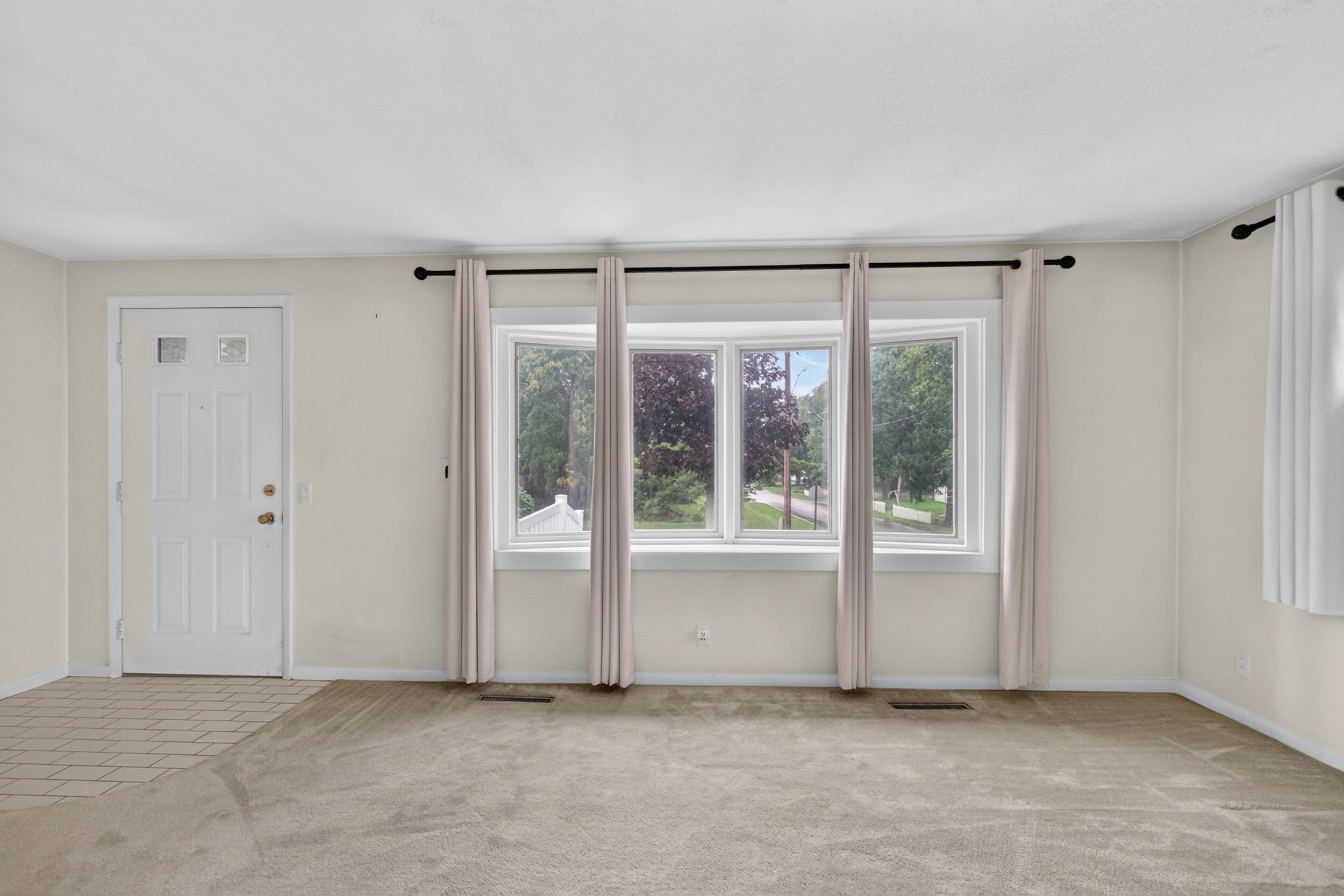 2921 Overhill Road Jackson, MI 49203 - Photo 11 of 56 11