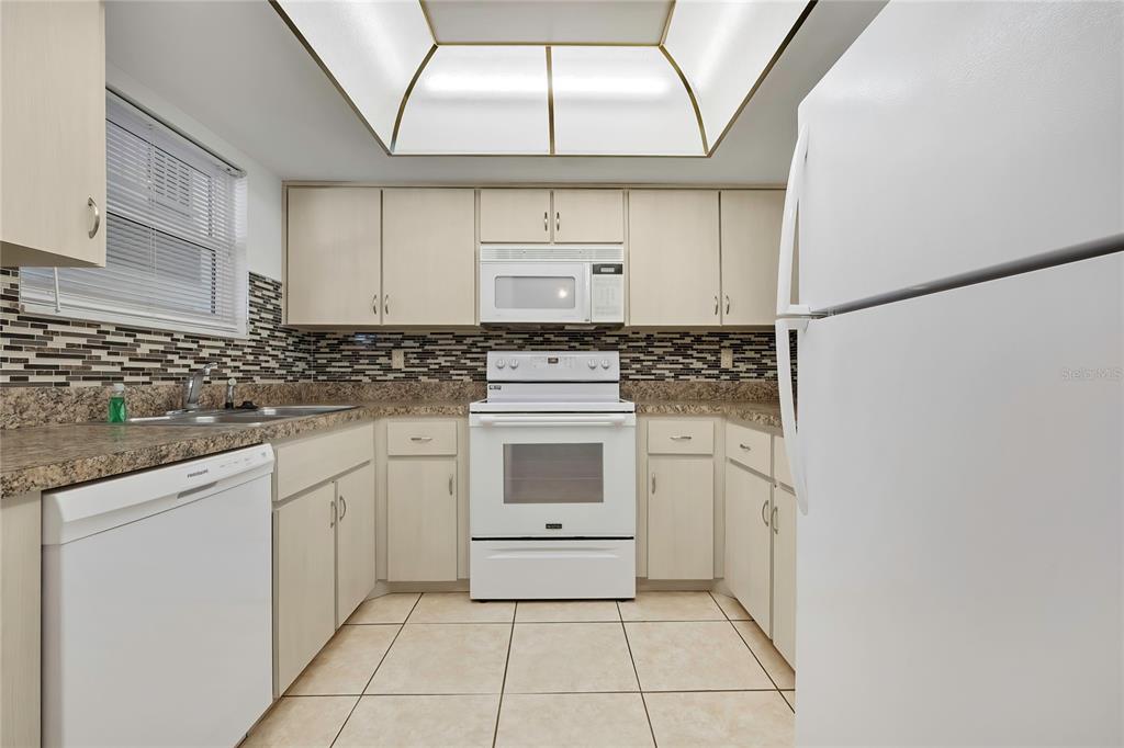 4452 Garnet Drive, Unit 203 New Port Richey, FL 34652 - Photo 17 of 30