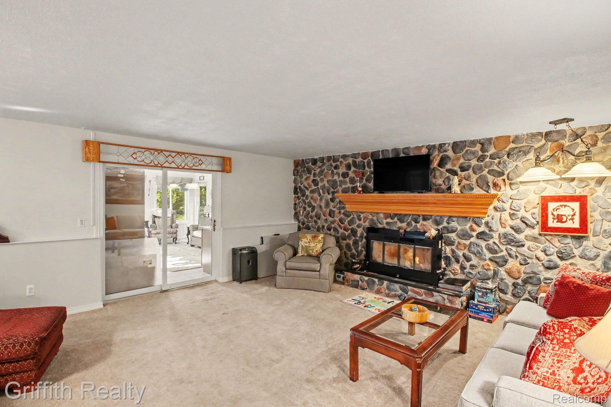 578 East Coon Lake Road Howell, MI 48843 - Photo 6 of 28 005_file_6793.jpg