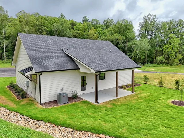 $429,900 | 83 Mctyeire Drive, Young Harris, GA 30582