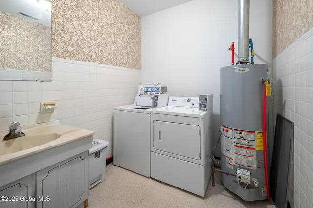 $2,400,000 | 171 Hill Street, Troy, NY 12180