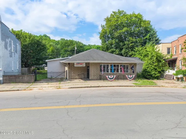 $2,400,000 | 171 Hill Street, Troy, NY 12180