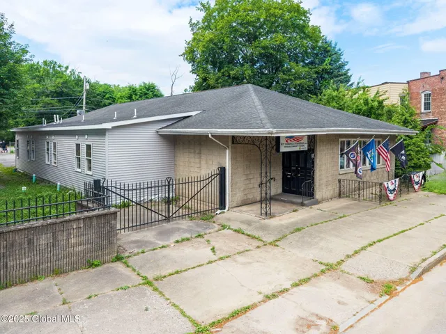 $2,400,000 | 171 Hill Street, Troy, NY 12180