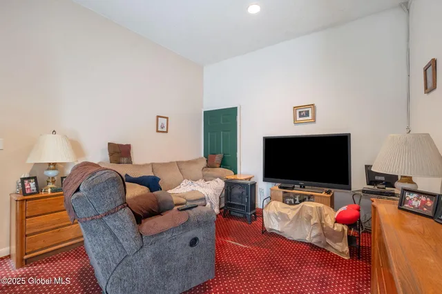 $2,400,000 | 171 Hill Street, Troy, NY 12180