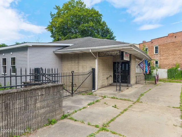 $2,400,000 | 171 Hill Street, Troy, NY 12180