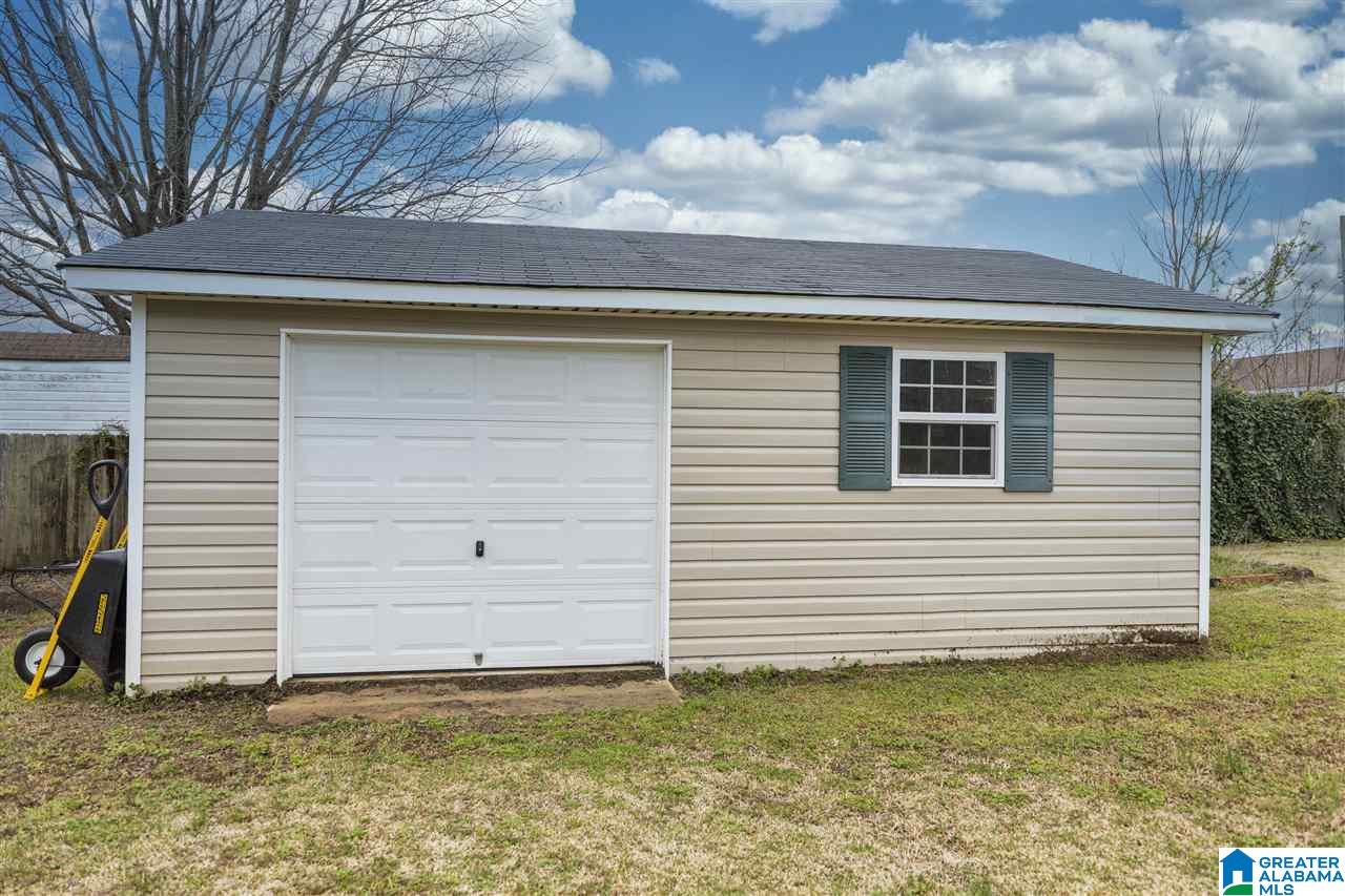533 9th Terrace Pleasant Grove, AL 35127 - Photo 7 of 28