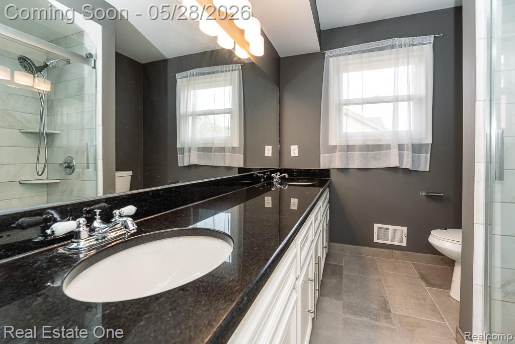 1323 Bembridge Drive Rochester Hills, MI 48307 - Photo 25 of 33