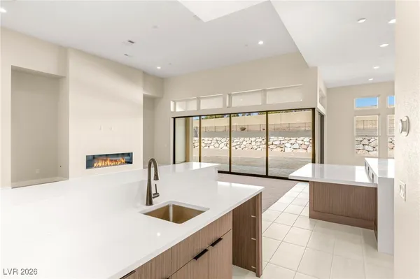 $12,000 | 11014 Horizon Ledge Avenue, Las Vegas, NV 89135