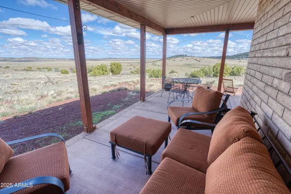 $315,000 | 734 Maverick, Concho, AZ 85924