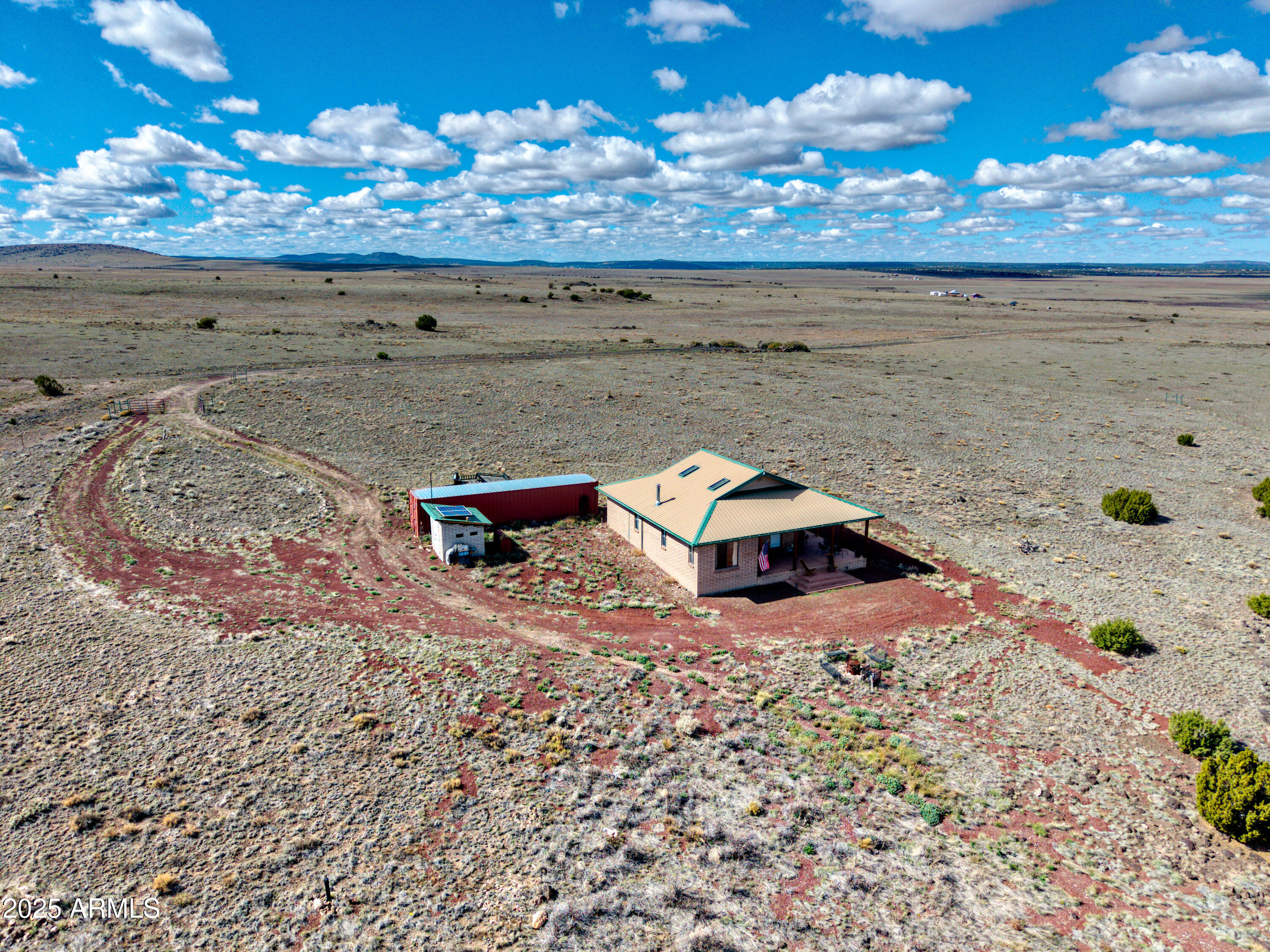 734 Maverick Concho, AZ 85924 - Photo 25 of 31 Paxmanphoto_DJI_20251024114945_0077_D-Ed