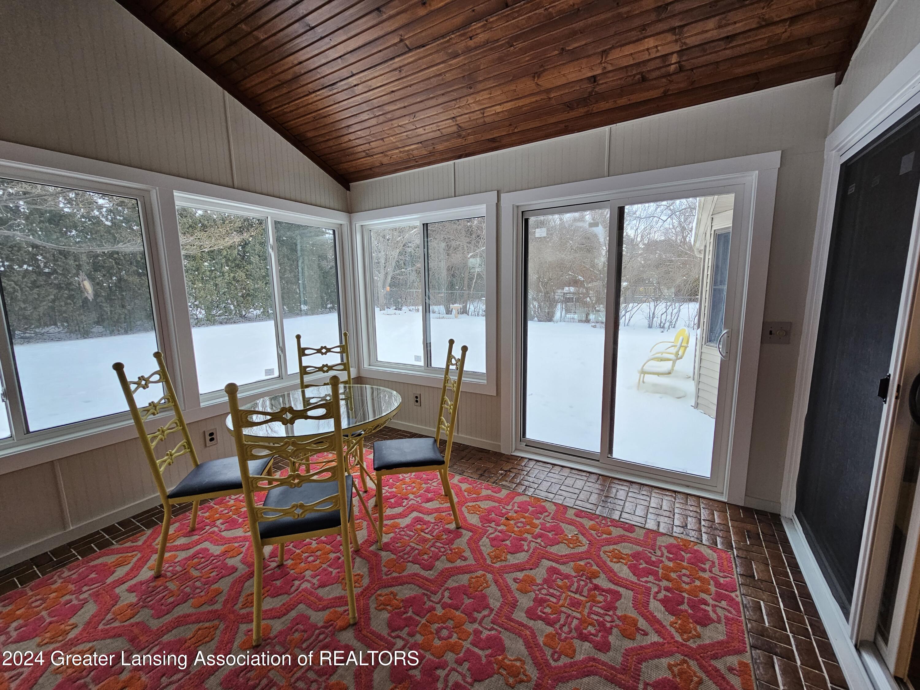 914 Morton Road Grand Ledge, MI 48837 - Photo 27 of 48 4 seasons