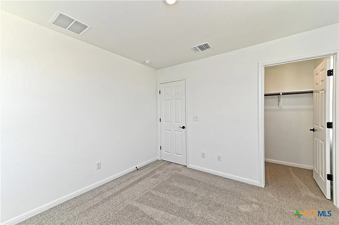 157 Seattle Slew Drive Jarrell, TX 76537 - Photo 30 of 37