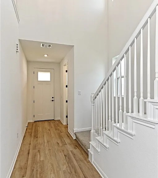 157 Seattle Slew Drive Jarrell, TX 76537 - Photo 8 of 37 Foyer entrance