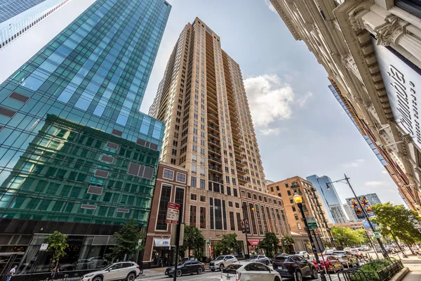 $429,900 | 1111 South Wabash Avenue, Unit 2210, Chicago, IL 60605