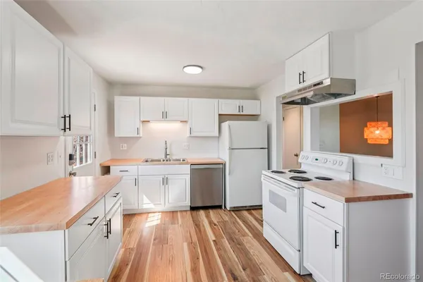 $525,000 | 9005 Dudley Street, Broomfield, CO 80021
