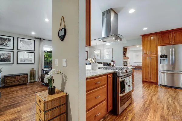 $1,399,000 | 353 Patrick Lane, Windsor, CA 95492