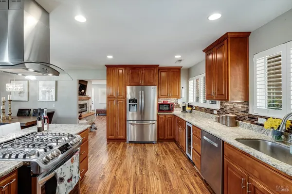 $1,449,000 | 353 Patrick Lane, Windsor, CA 95492
