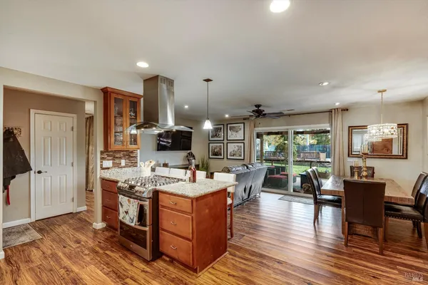 $1,449,000 | 353 Patrick Lane, Windsor, CA 95492