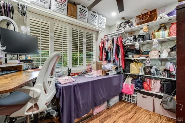 $1,449,000 | 353 Patrick Lane, Windsor, CA 95492