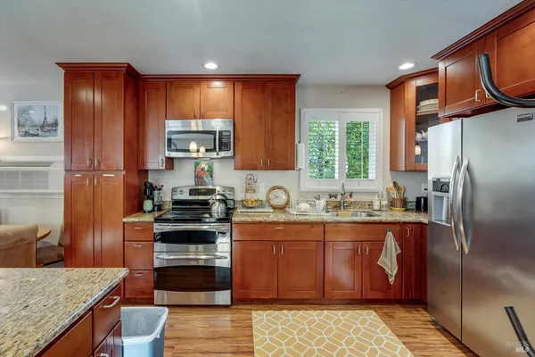$1,399,000 | 353 Patrick Lane, Windsor, CA 95492
