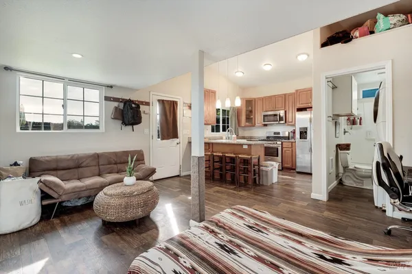 $1,399,000 | 353 Patrick Lane, Windsor, CA 95492
