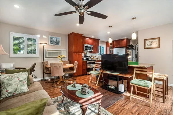 $1,449,000 | 353 Patrick Lane, Windsor, CA 95492