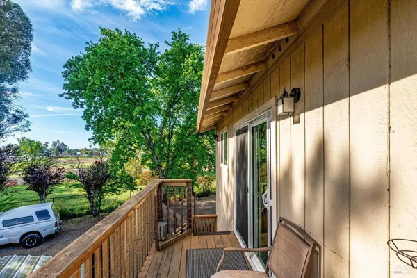 $1,449,000 | 353 Patrick Lane, Windsor, CA 95492