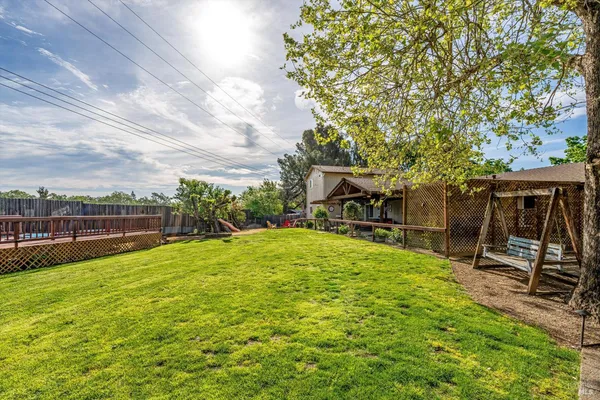 $1,449,000 | 353 Patrick Lane, Windsor, CA 95492