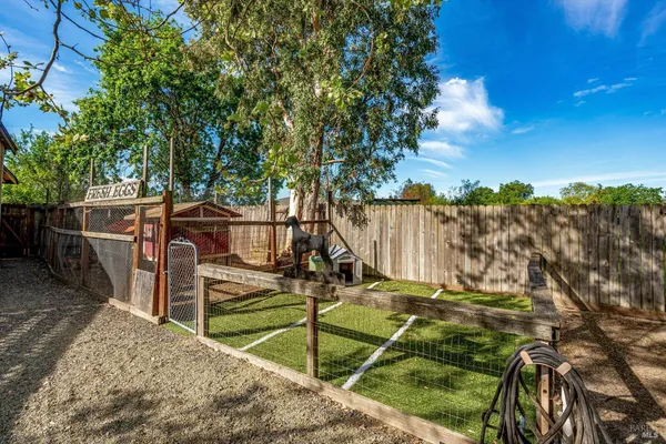 $1,449,000 | 353 Patrick Lane, Windsor, CA 95492