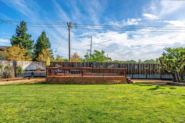 $1,449,000 | 353 Patrick Lane, Windsor, CA 95492