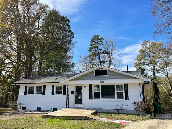 $1,850 | 1430 Rollingwood Drive, Charlotte, NC 28217