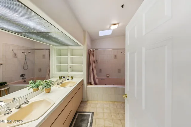 $1,325,000 | 120 Country Club Drive, Unit STE 37, Incline Village, NV 89451