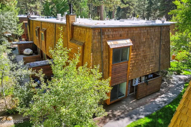 $1,325,000 | 120 Country Club Drive, Unit STE 37, Incline Village, NV 89451