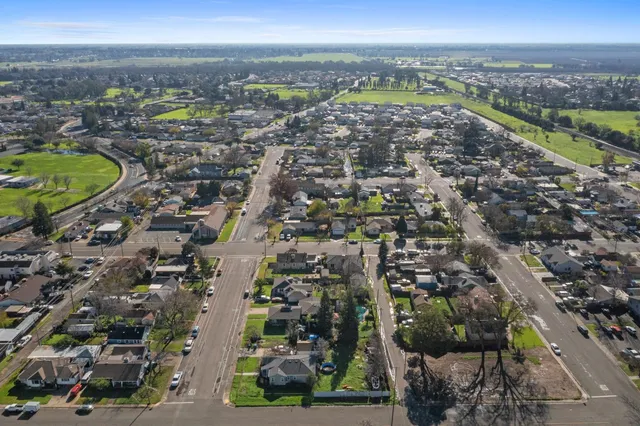 $450,000 | 515 E Street, Galt, CA 95632