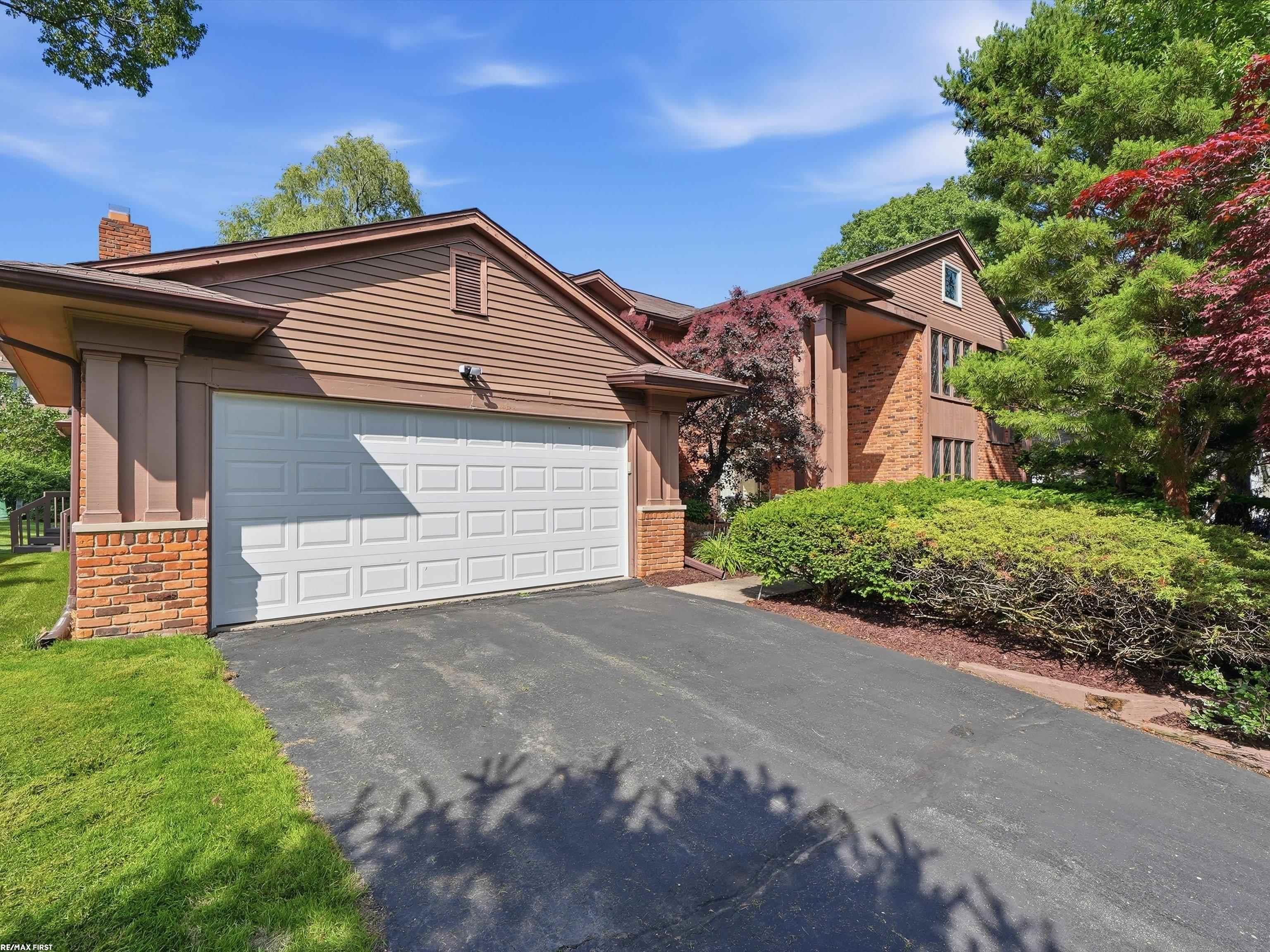 4677 Rolling Ridge Road West Bloomfield, MI 48323 - Photo 4 of 76