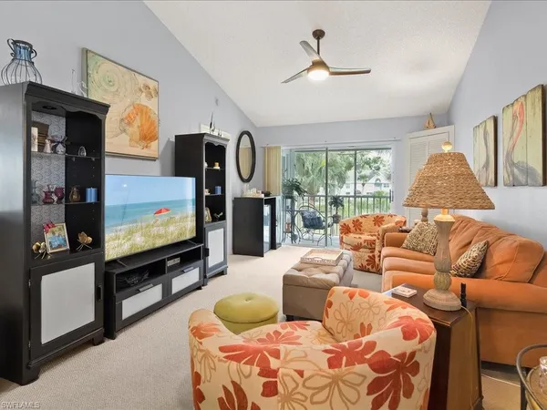 $295,000 | 105 Wading Bird Circle, Unit U201, Naples, FL 34110
