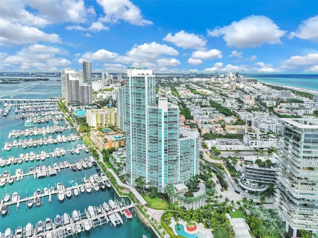 $1,950,000 | 1000 South Pointe Drive, Unit 1706, Miami Beach, FL 33139