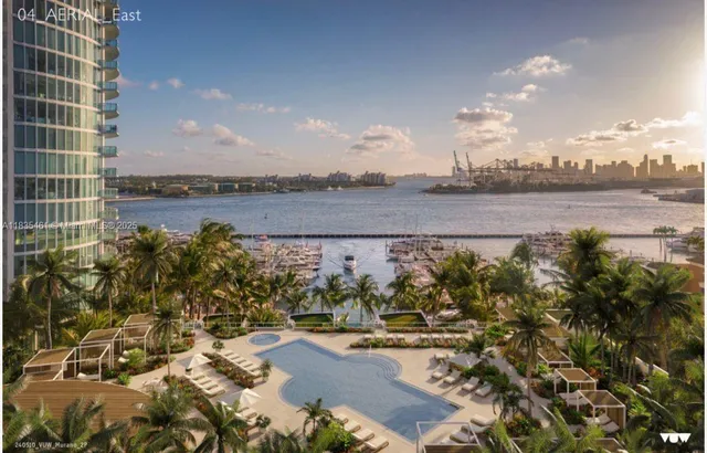 $1,950,000 | 1000 South Pointe Drive, Unit 1706, Miami Beach, FL 33139