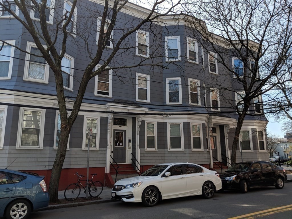 254 Windsor Street, Unit 2R Cambridge, MA 02139 - Photo 9 of 10