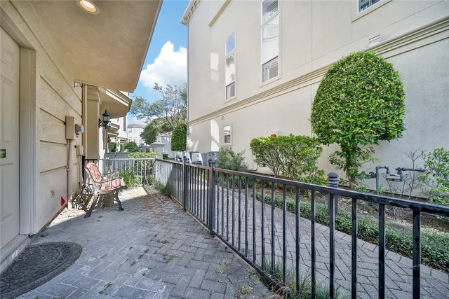 $3,650 | 1515 Hyde Park Boulevard, Unit 26, Houston, TX 77006