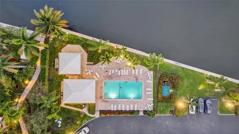 $399,000 | 6471 Bay Club Drive, Unit 3, Fort Lauderdale, FL 33308