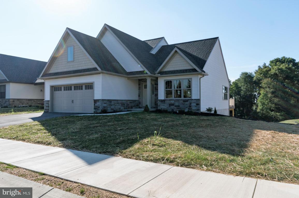 468 Hamilton Road, Unit 8 Lancaster, PA 17603 - Photo 1 of 21 Gallery Image 1