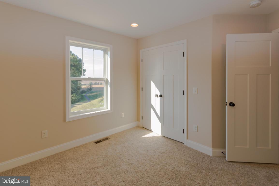 468 Hamilton Road, Unit 8 Lancaster, PA 17603 - Photo 14 of 21 Gallery Image 14